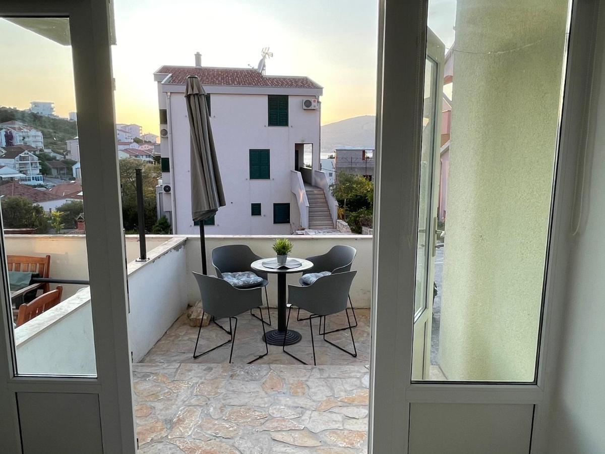 Apartments Luce Trogir Bagian luar foto