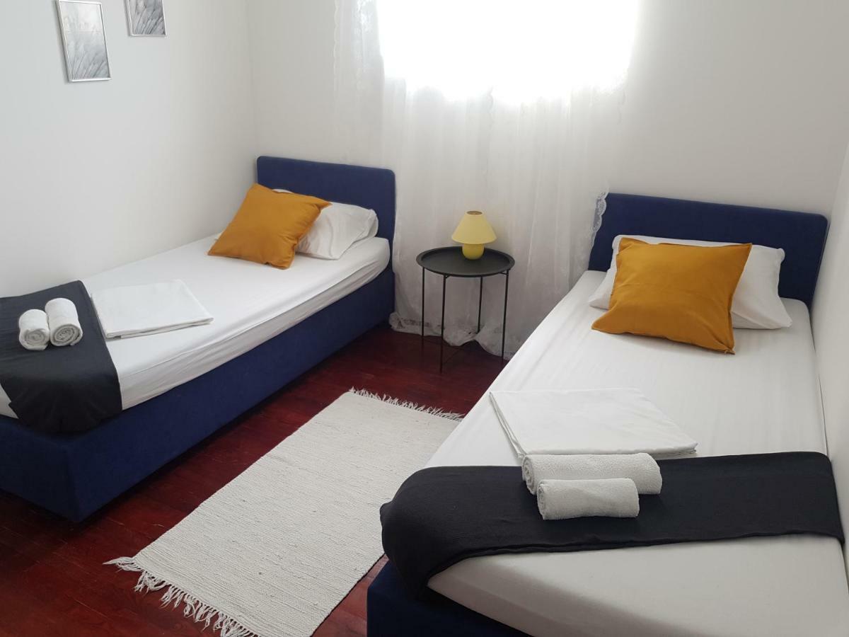 Apartments Luce Trogir Bagian luar foto